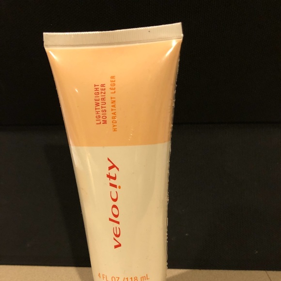velocity lightweight moisturizer